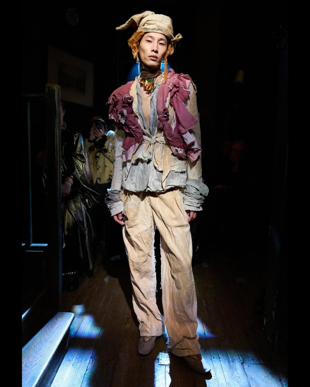 Work by Troy Fearn, Director, in Londres