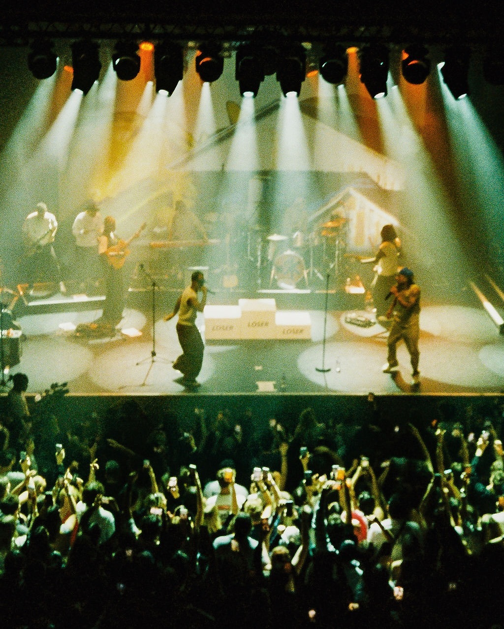 Work by Daisy Deane, Director, in Londres