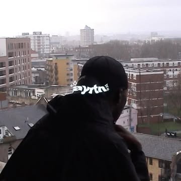 Work by Charlie Blunden, Estilista, in Londres