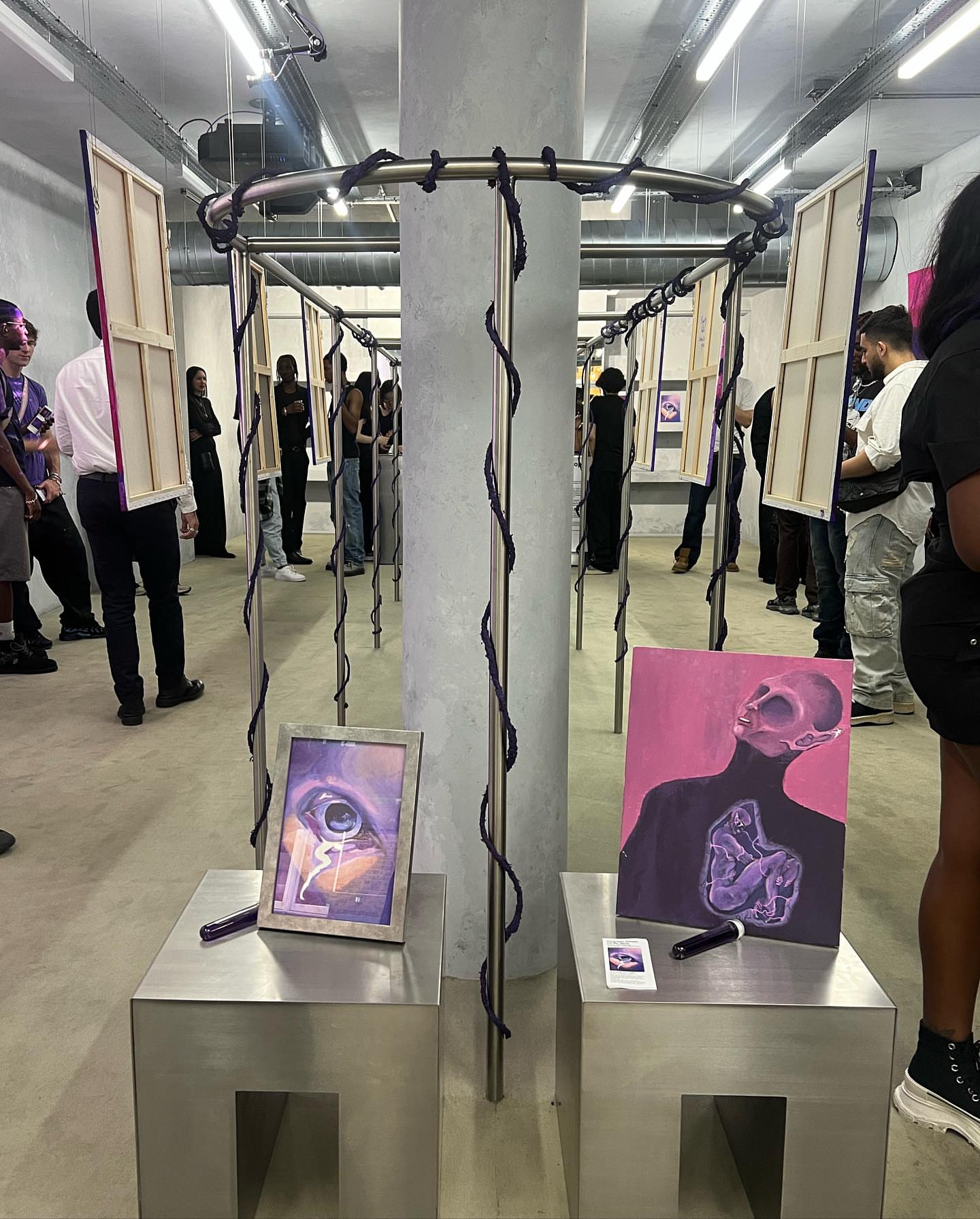 Work by Mariana Jaguite, Director de Arte, in Londres