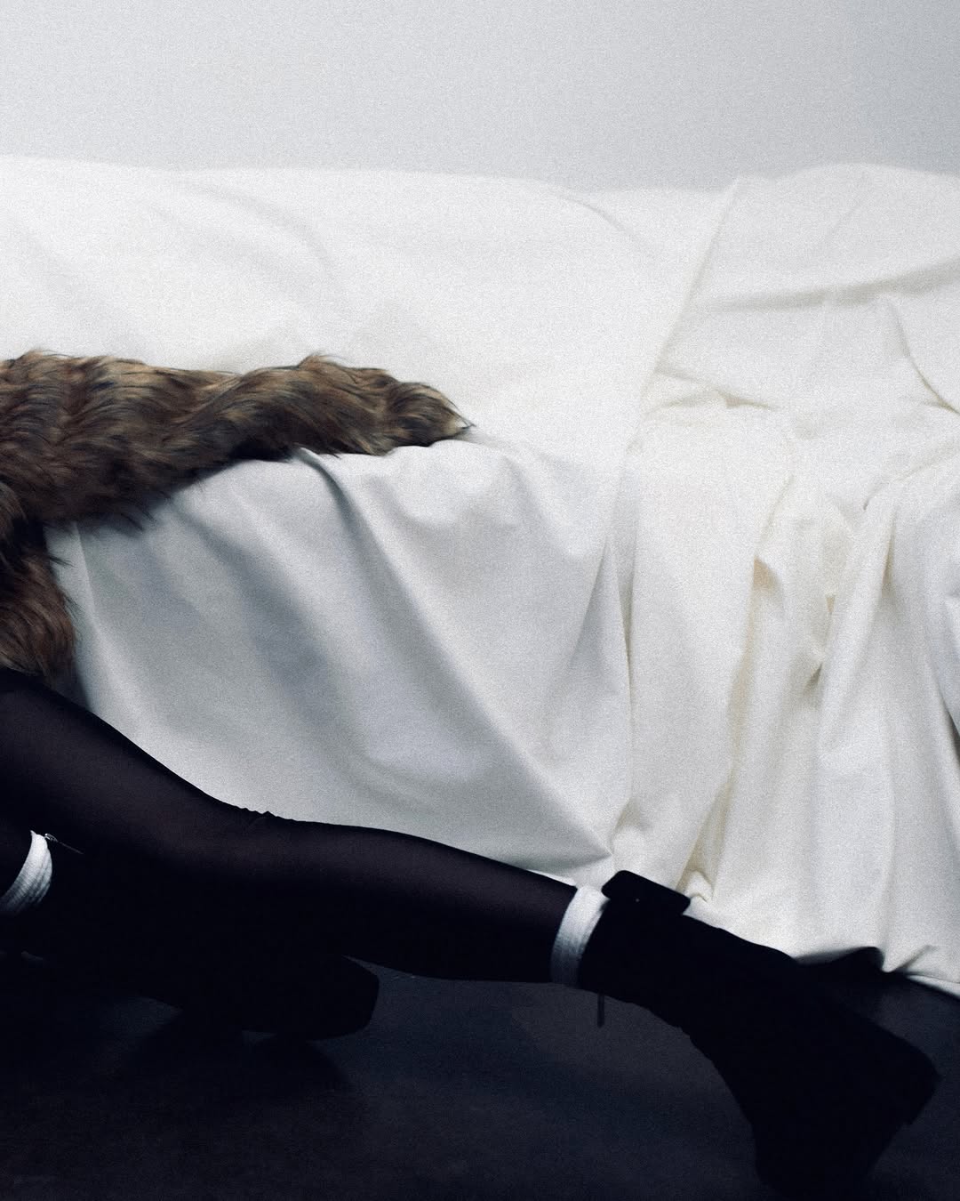 Work by Charlotte Mayumi Phipps, Directeur, in Londen