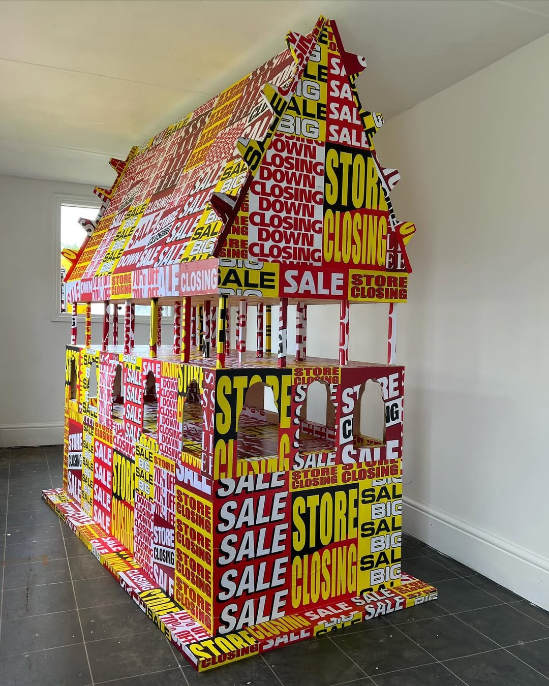 Work by Louis Gibson, Set Ontwerper, in Londen