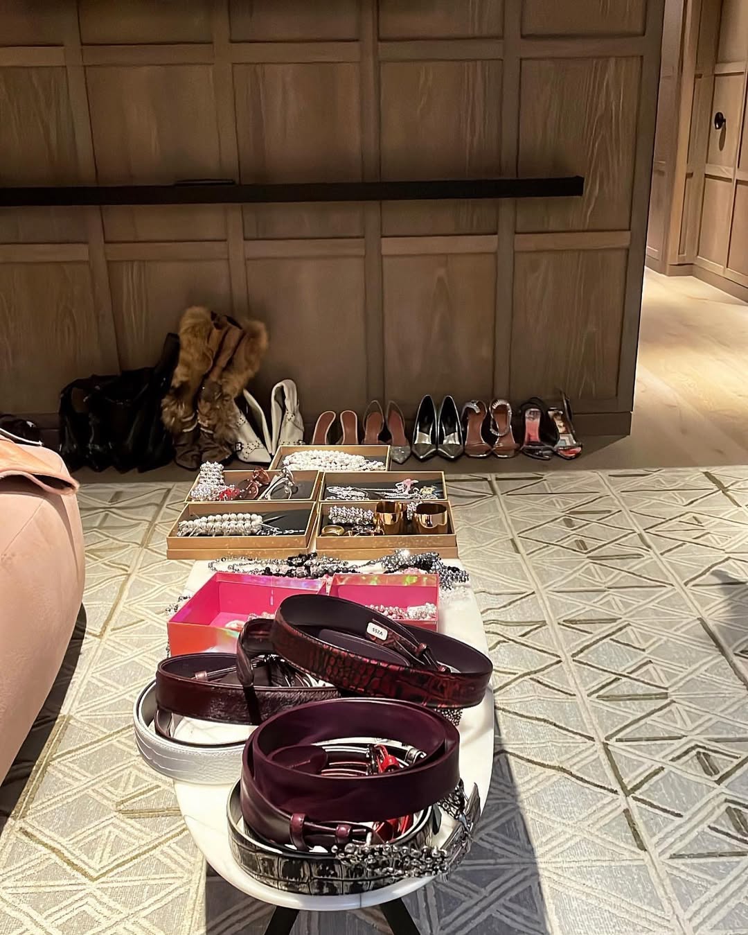 Work by Jasmine Wangpanya, Estilista, in Londres