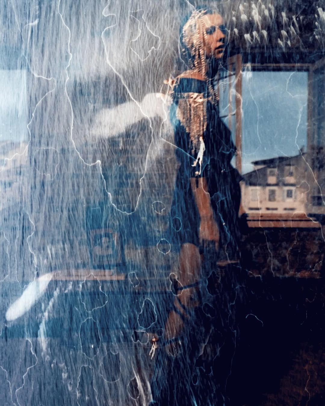 Work by Elena Cichetti, Director, in Londres