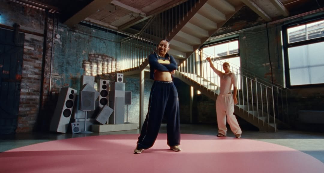 Work by nicolee, Directeur, in Londen