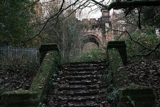 Work by Maya Civval, Set Ontwerper, in Londen