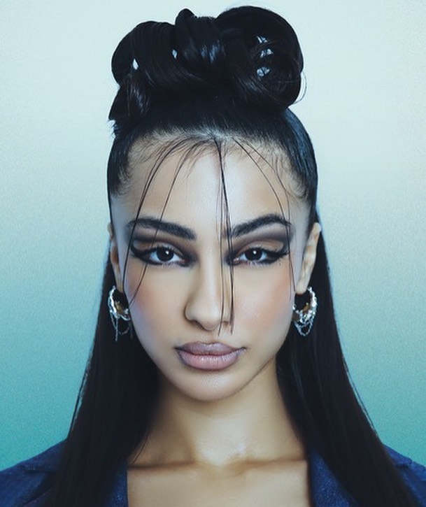 Work by MELLROSE, Haar Stylist, in Londen