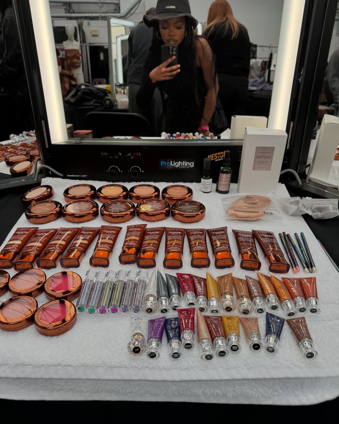 Work by Mata MarieΜlle, Make-up Artiest, in Londen