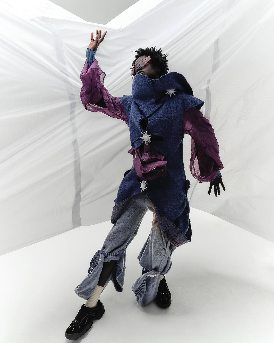 Work by Sam Edyn, Set Ontwerper, in Londen