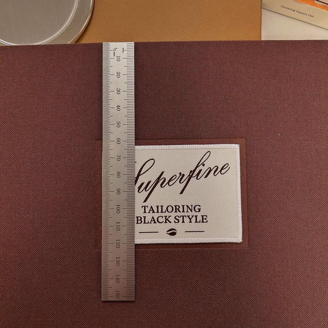 Work by Elizabeth Karp-Evans, Set Ontwerper, in Londen