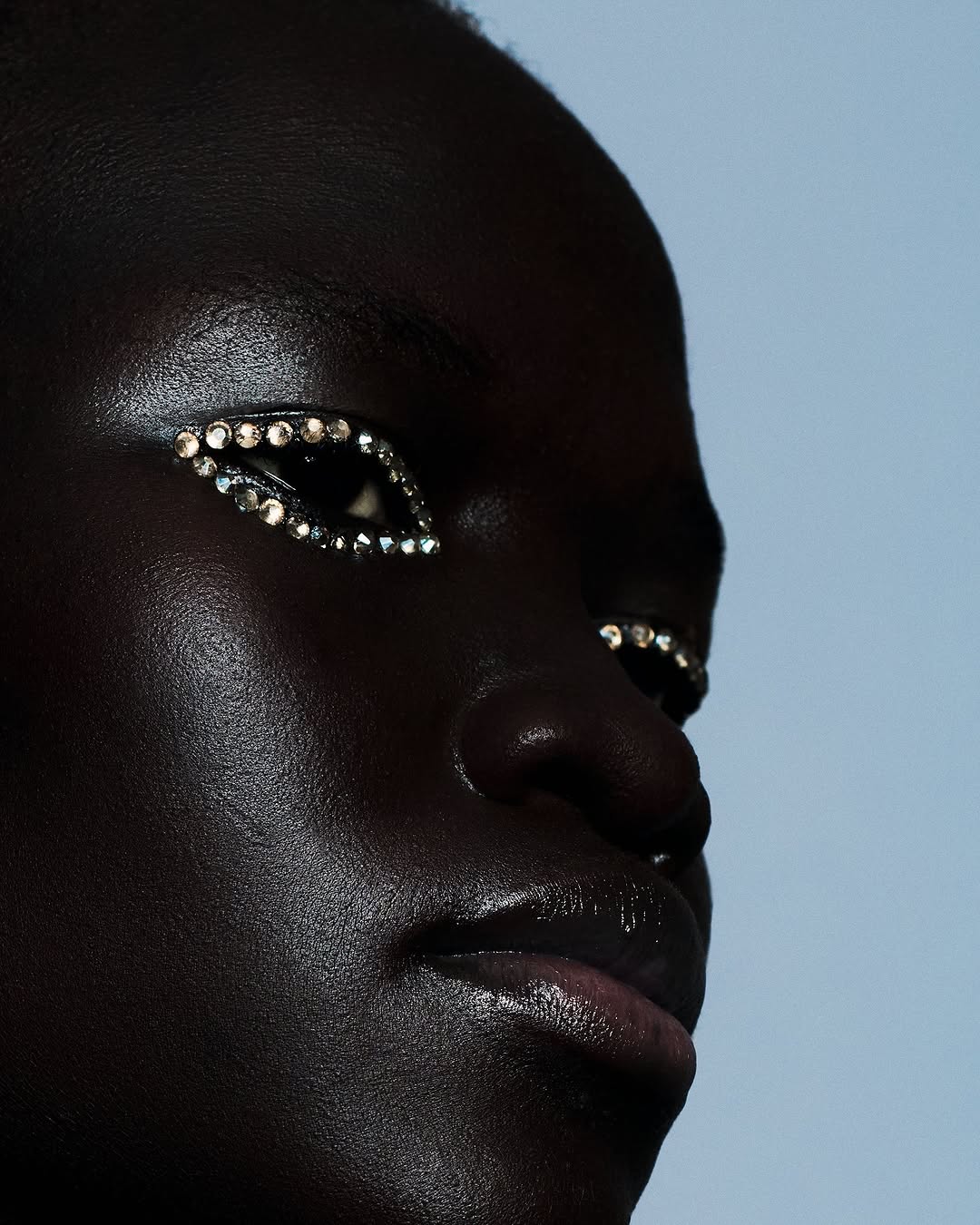 Work by FAYE BLUFF, Make-up Artiest, in Londen