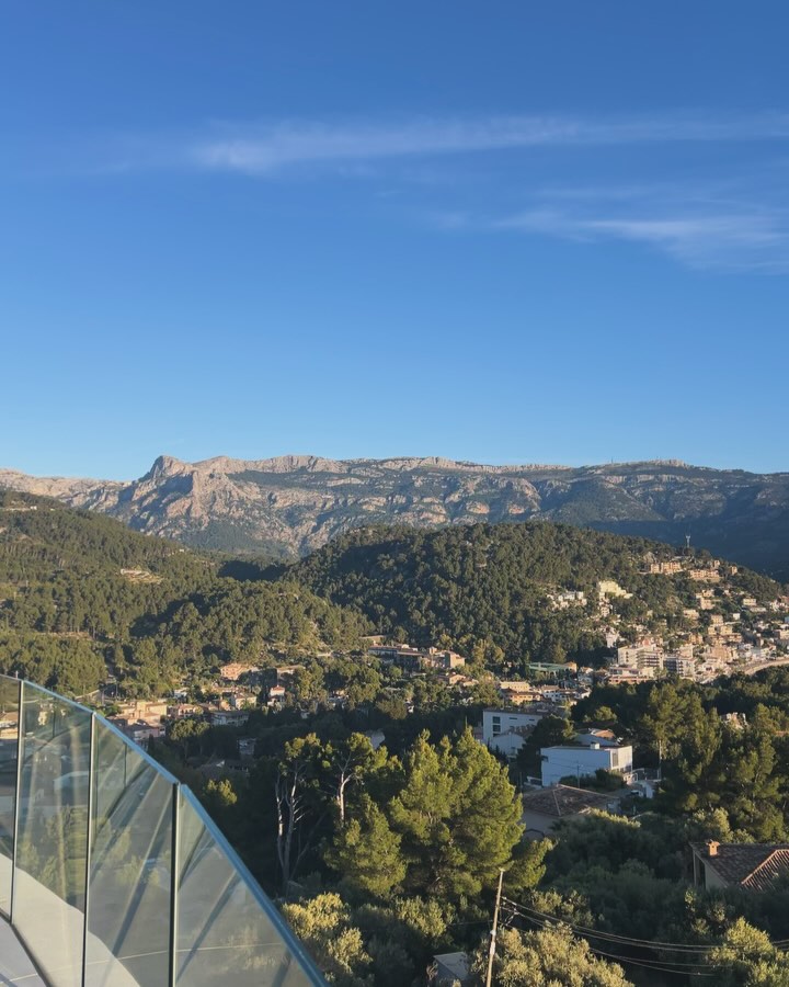 Work by Sarah Salo, Stylist, in Londen