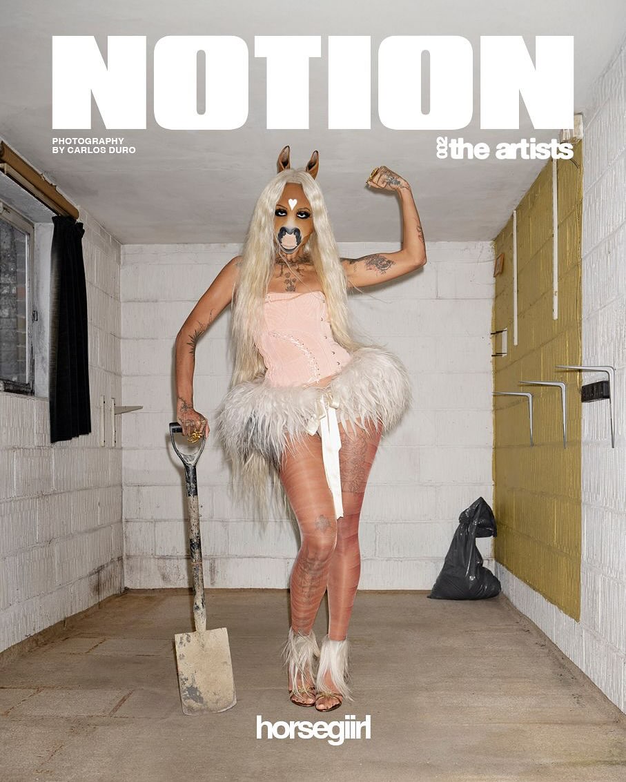 Work by W ARTISTS, Make-up Artiest, in Londen