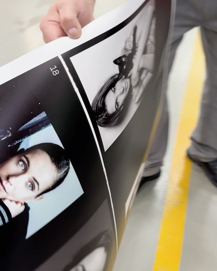 Work by Tales of Tomorrow, Director Creativo, in Londres