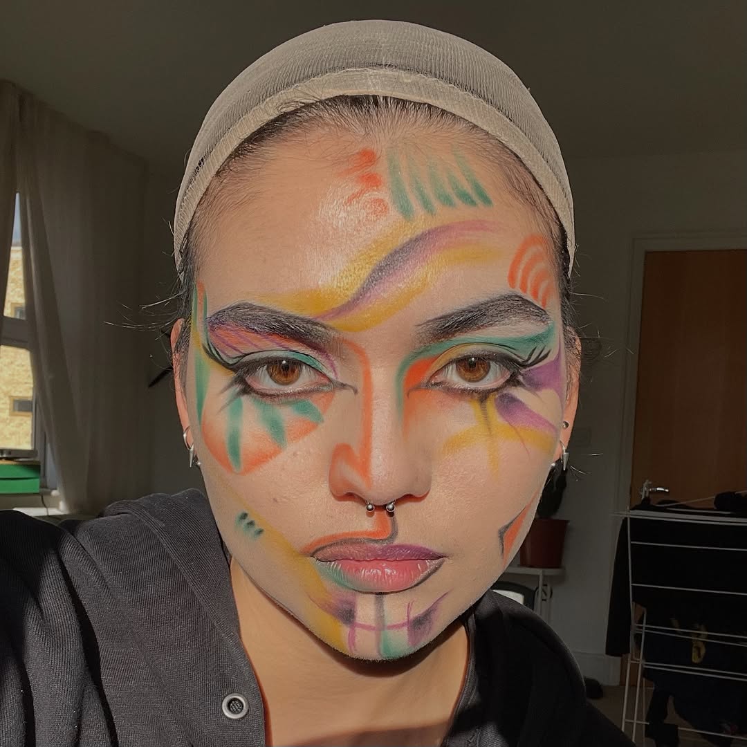 Work by Anna Linton, Director Creativo, in Londres