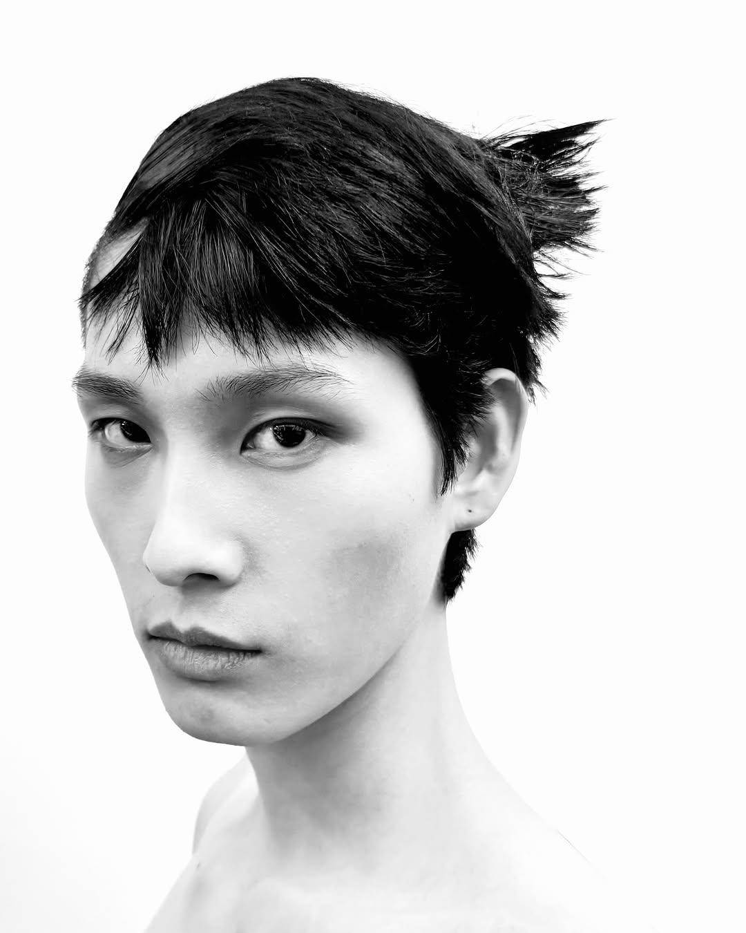 Work by LAURENCE WALKER, Modelo, in Londres