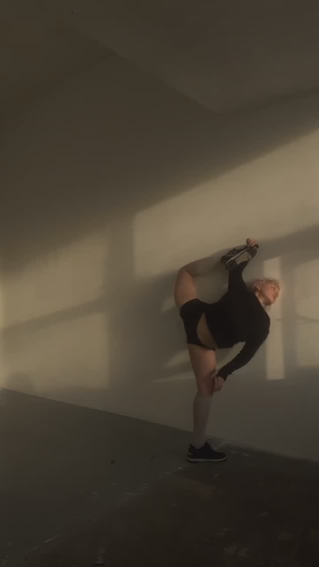 Work by Erin Alles, Model, in Londen