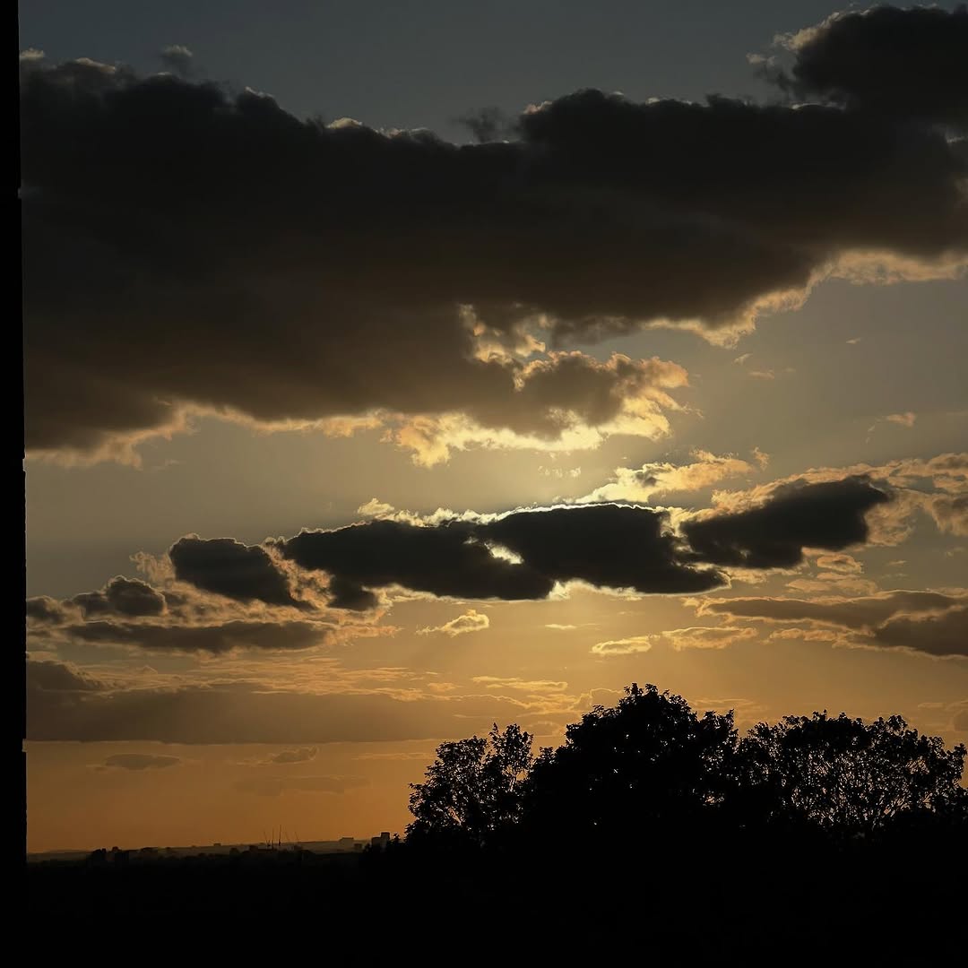 Work by Erin Alles, Model, in Londen