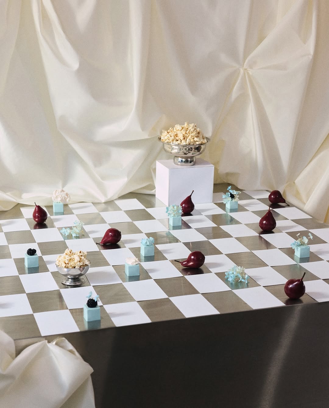 Work by Paola de Crudo, Set Ontwerper, in Londen