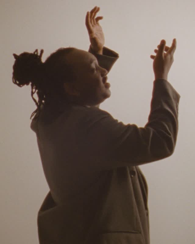 Work by Buster Grey-Jung, Director, in Londres