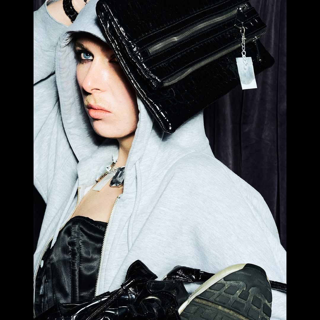 Work by lianne, Modelo, in Londres