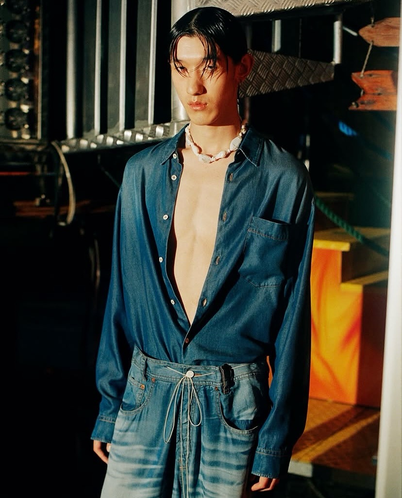 Work by Gen Itakura, Modelo, in Londres