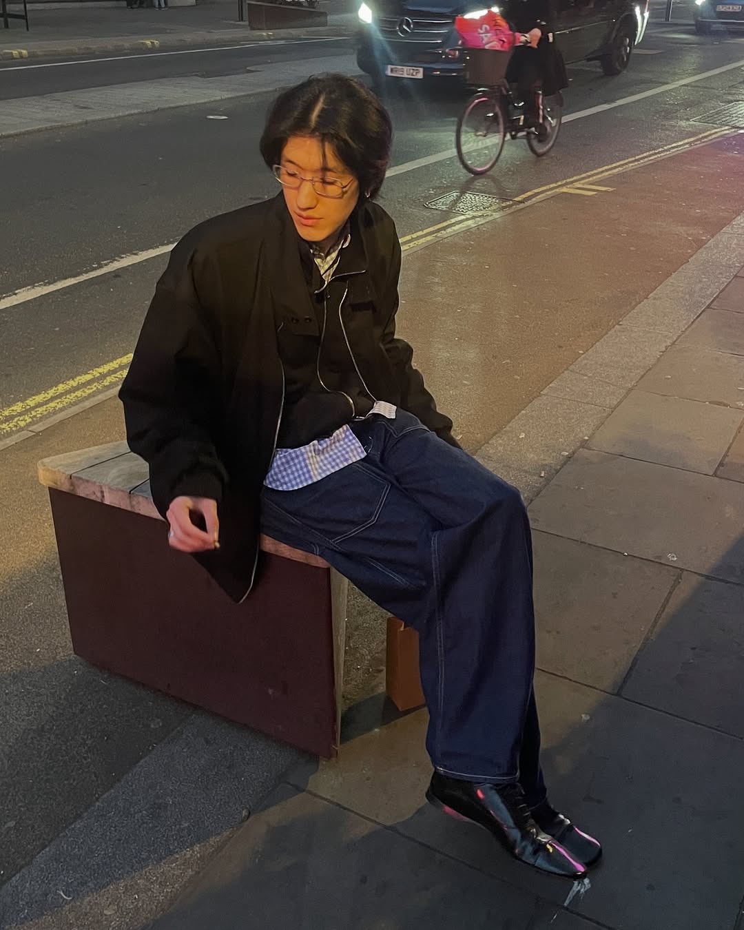 Work by Gen Itakura, Modelo, in Londres