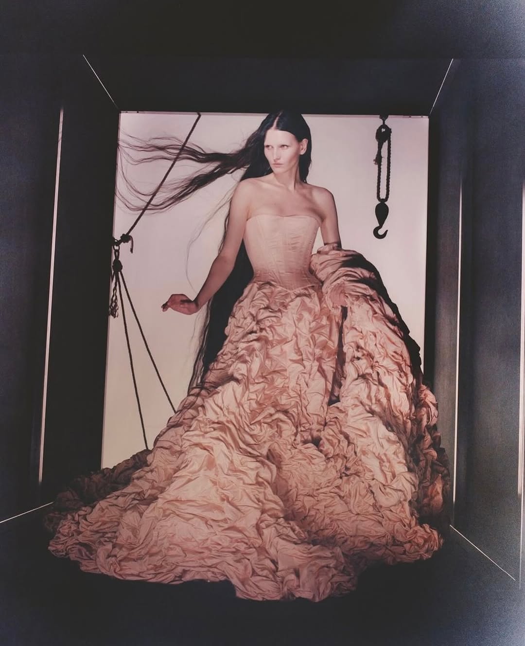 Work by Charlie Heath-Martin, Set Ontwerper, in Londen