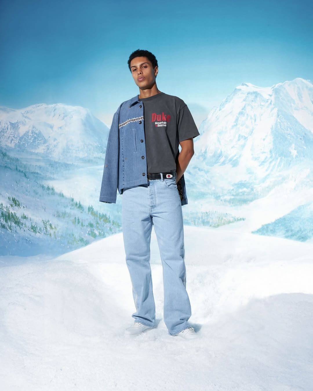 Work by Charlie Heath-Martin, Diseñador de Escenografía, in Londres