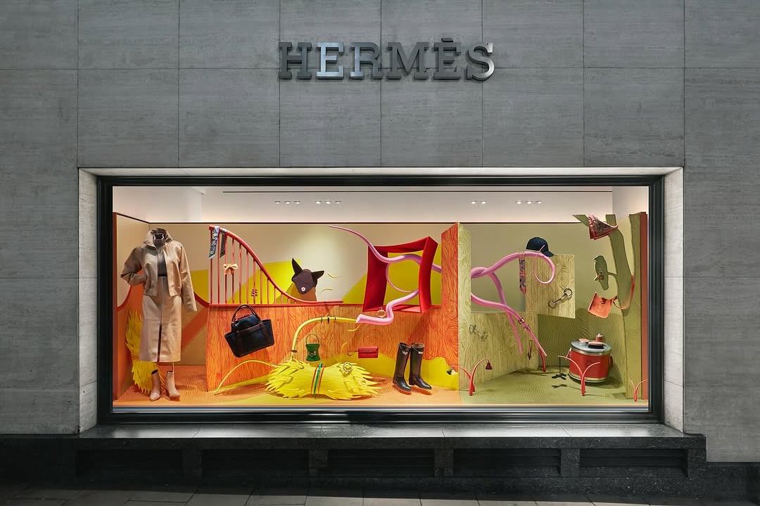 Work by Andy Knight Ltd, Diseñador de Escenografía, in Londres