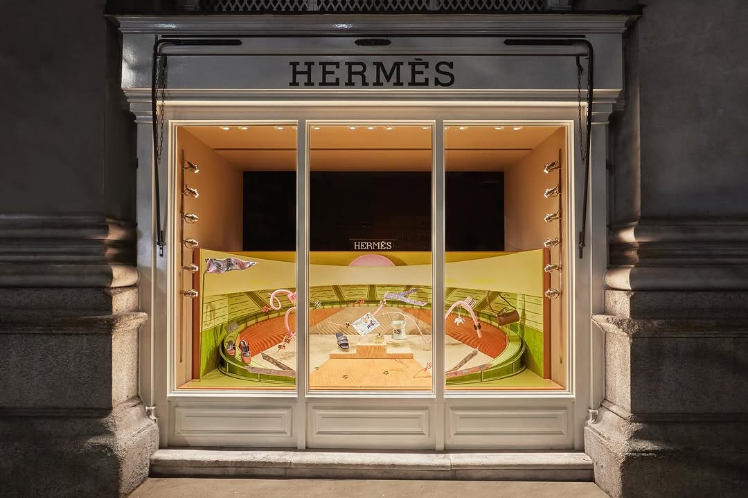 Work by Andy Knight Ltd, Diseñador de Escenografía, in Londres