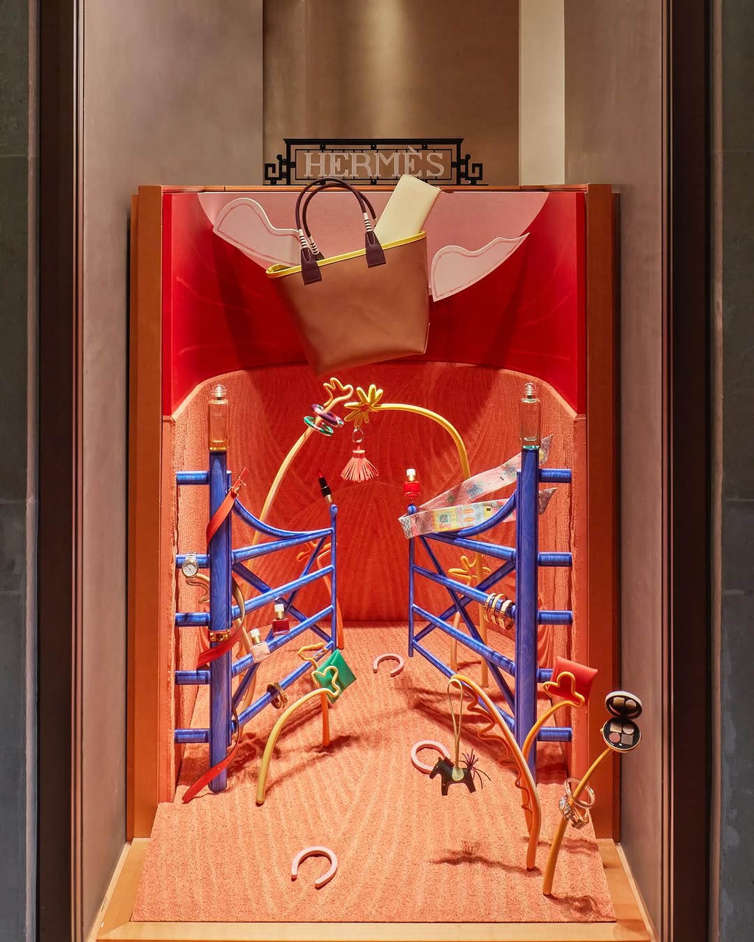 Work by Andy Knight Ltd, Set Ontwerper, in Londen