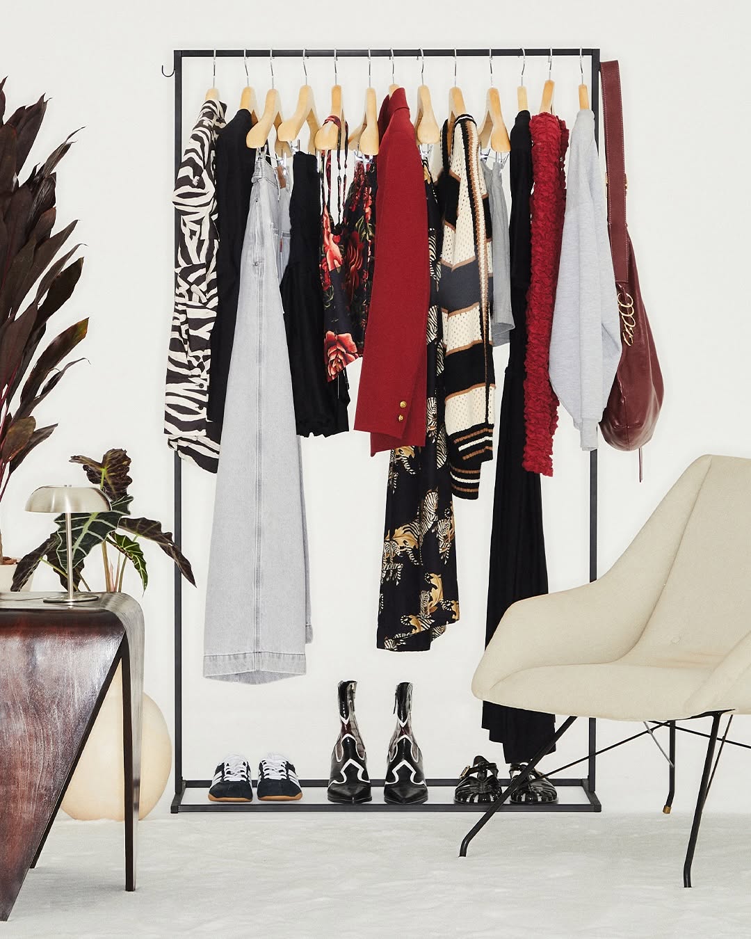 Work by helenacebrian, Set Ontwerper, in Londen