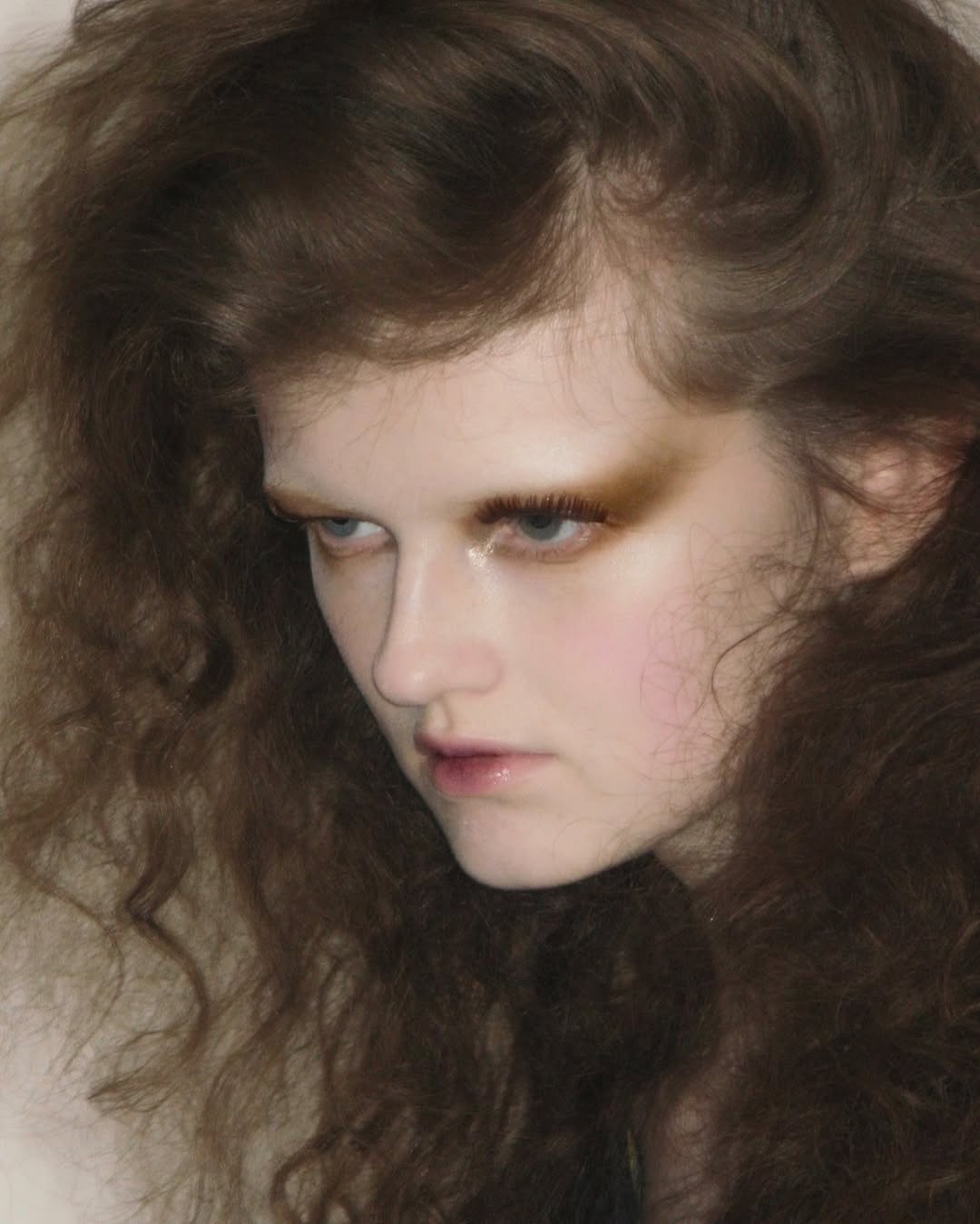 Work by Kosei Kitada, Maquillador, in Londres