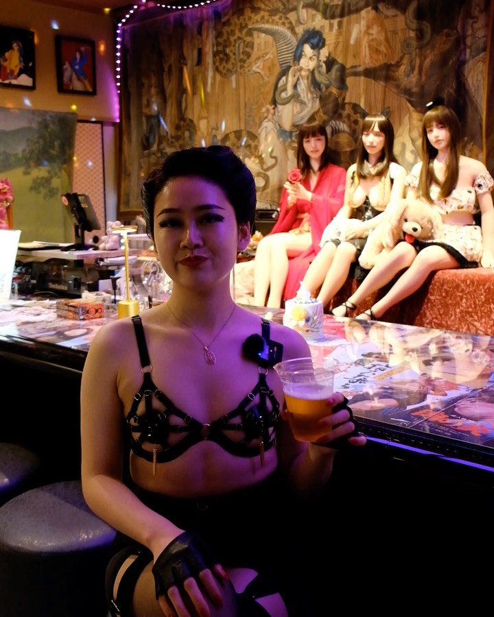 Work by 𝓔𝓶𝓲𝓴𝓪 𝓞𝓱𝓽𝓪 𝓢𝓮𝓰𝓮𝓻, Art Director, in Londen