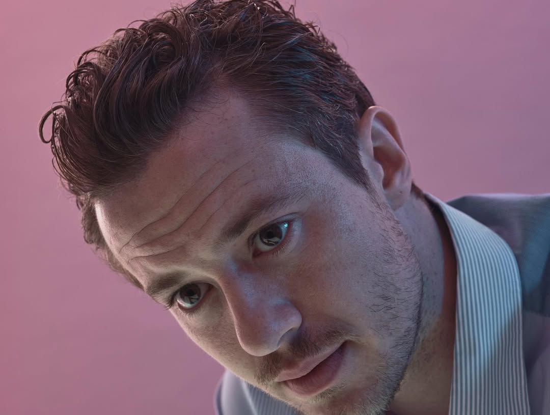 Work by Phil Fisk, Director, in Londres