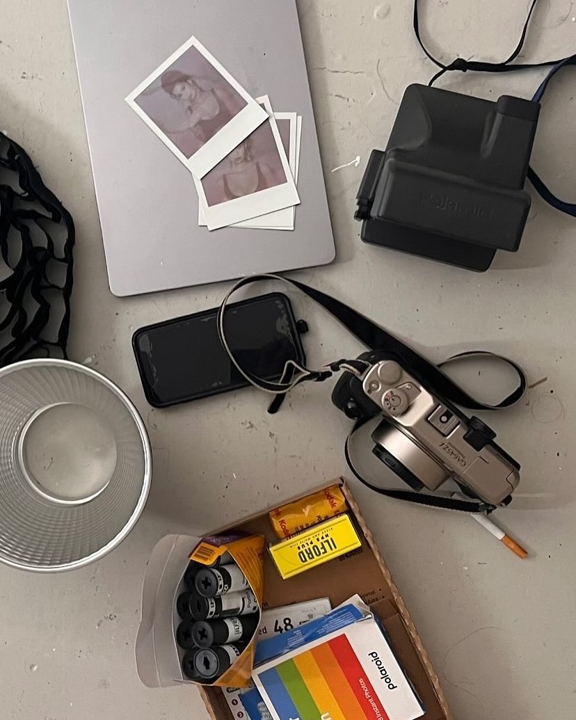 Work by sarah dattani tucker, Creatief Directeur, in Londen