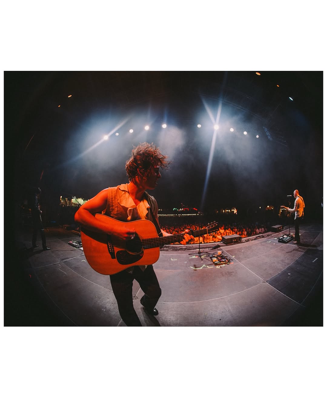 Work by Lloyd Wakefield, Director, in Londres