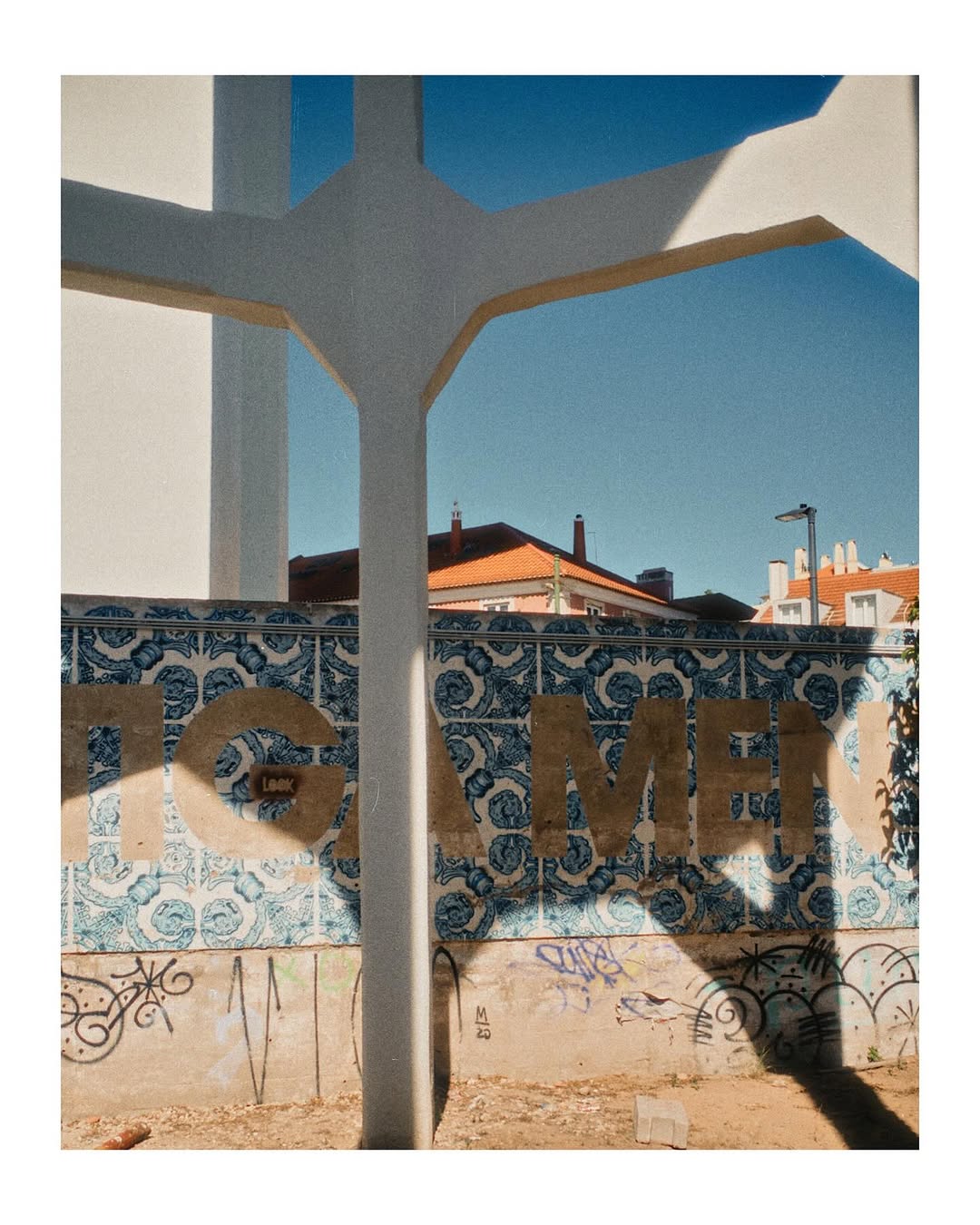 Work by Richard George Hutchison, Ilustrador, in Londres