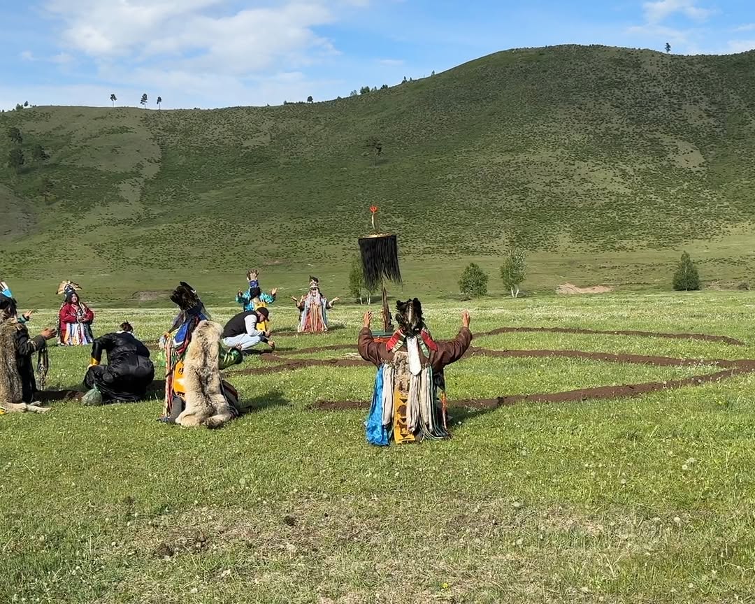 Work by ShuoShuo Xu, Creatief Directeur, in Londen