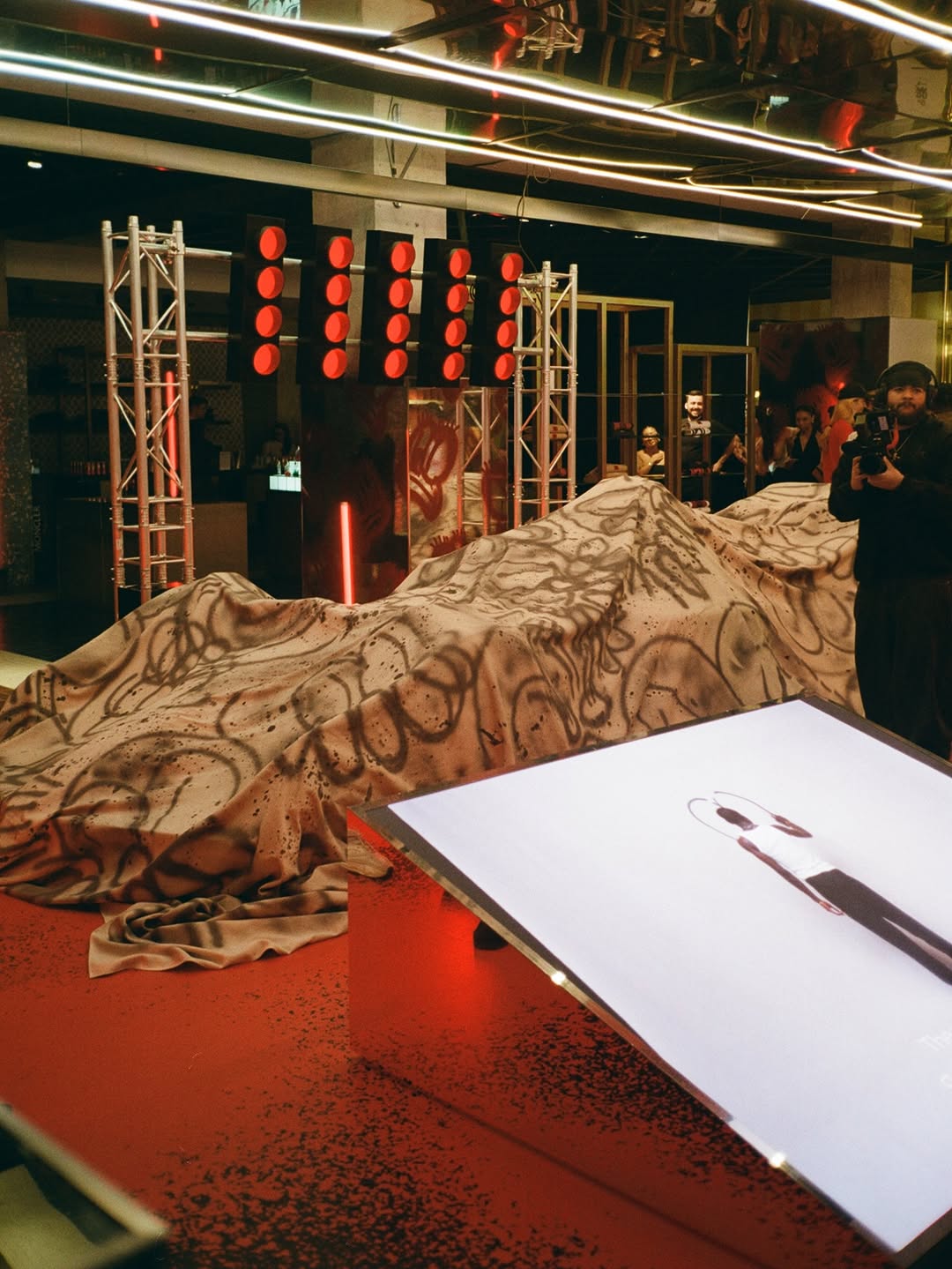 Work by Li, Illustrator, in Londen