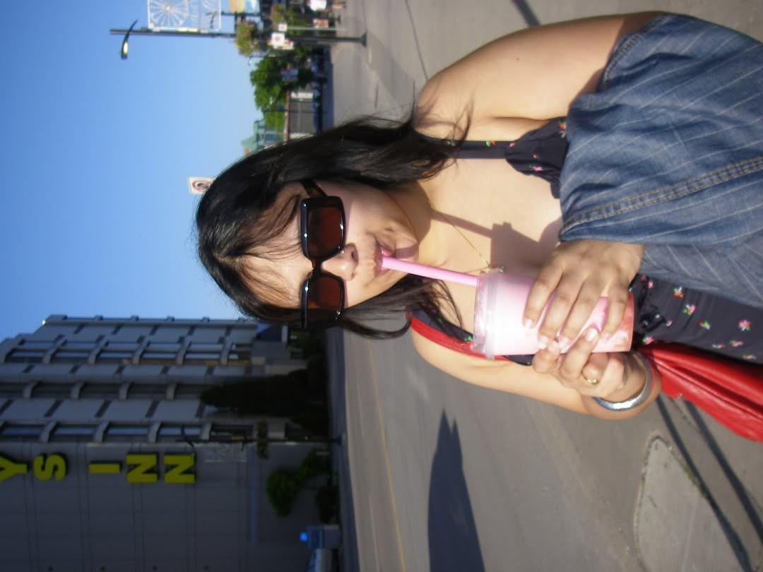 Work by R A B I A, Director, in Londres