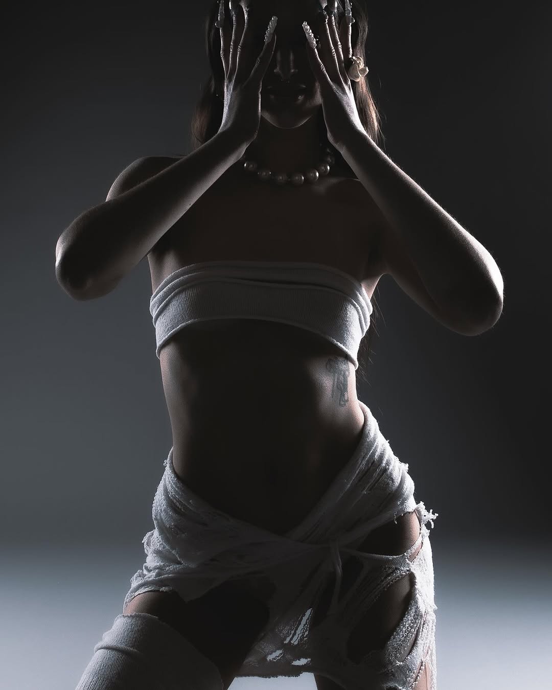 Work by Zixuan Zhang, Director Creativo, in Londres