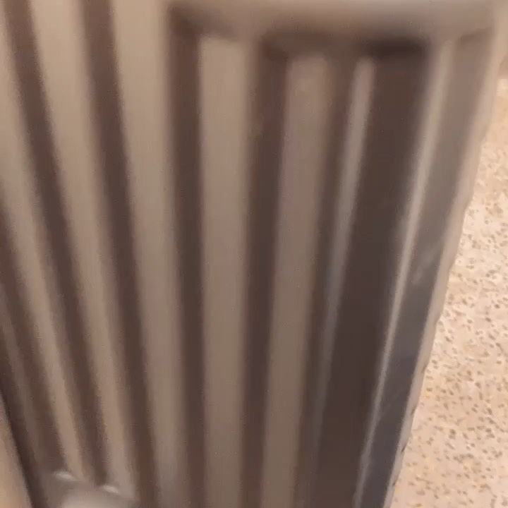 Work by Mariko Becher, Director, in Londres