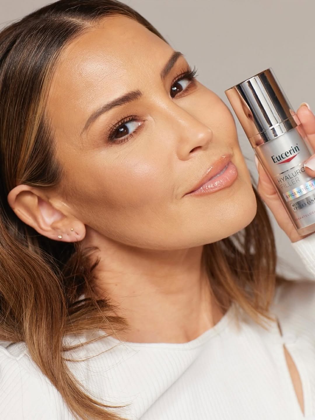 Work by Karis Kennedy, Directeur, in Londen