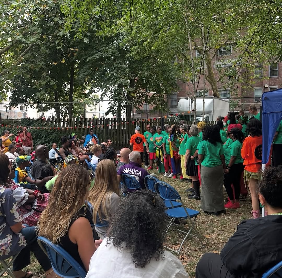 Work by Mia Cousins, Réalisateur, in Londres