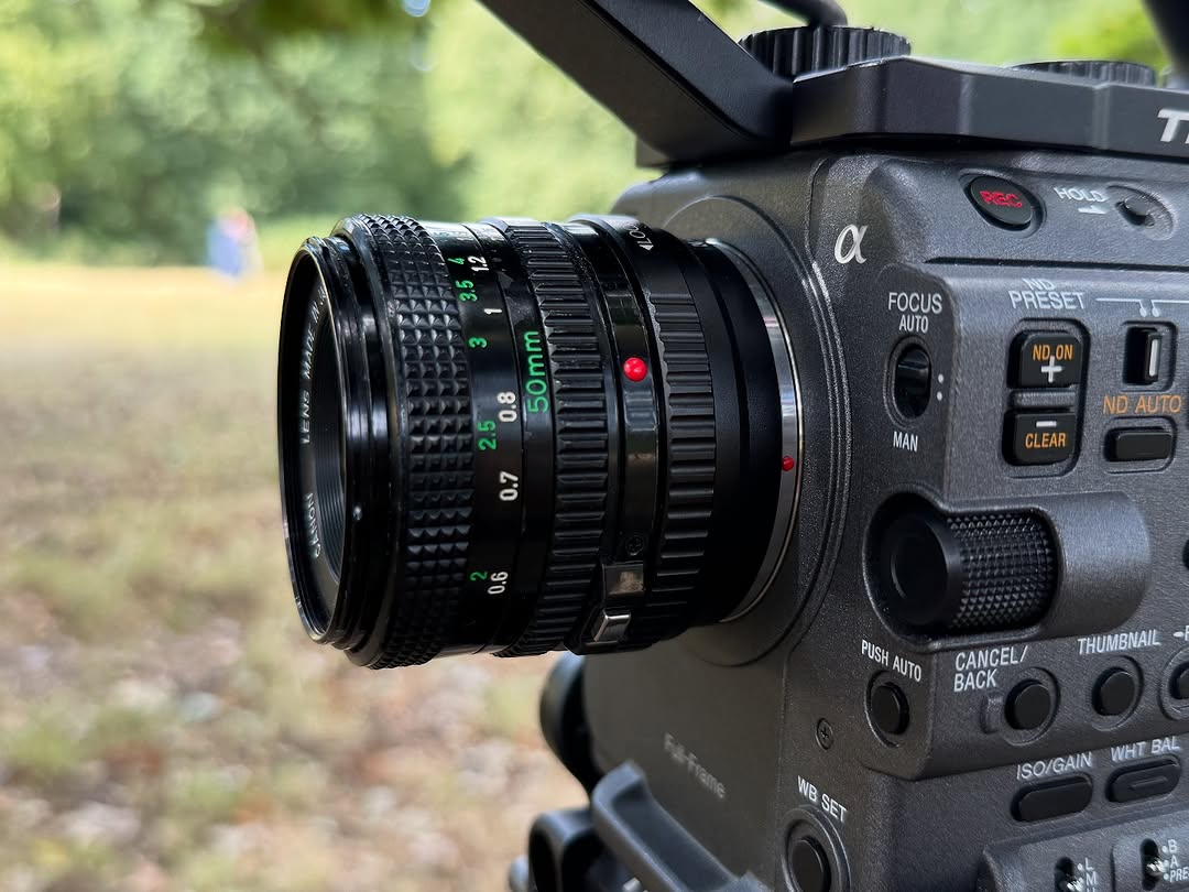 Work by Anthony Downes, Ilustrador, in Londres