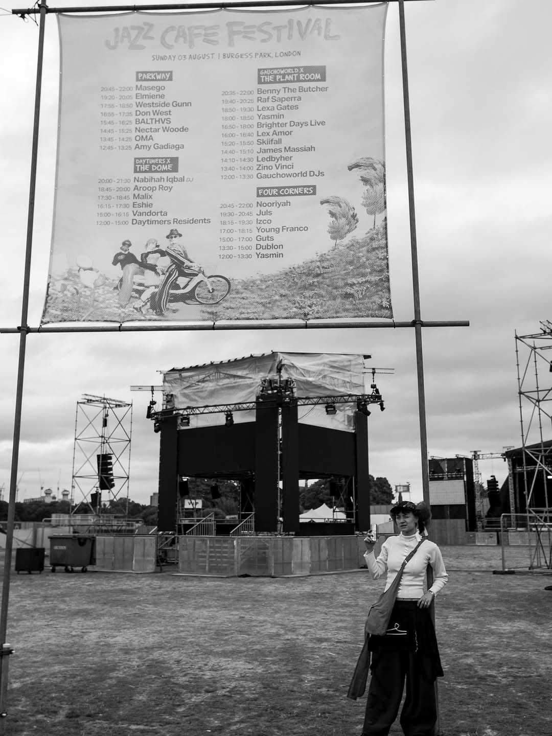 Work by Paris Hammond-Hagan, Directeur, in Londen