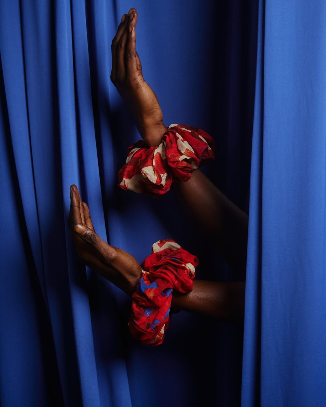 Work by MAKIYO LIO, Directeur, in Londen