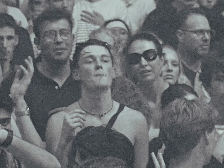 Work by Theo Batterham, Directeur, in Londen